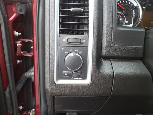 Used 2022 RAM 1500 Classic Warlock w/ Electronics Group image 12