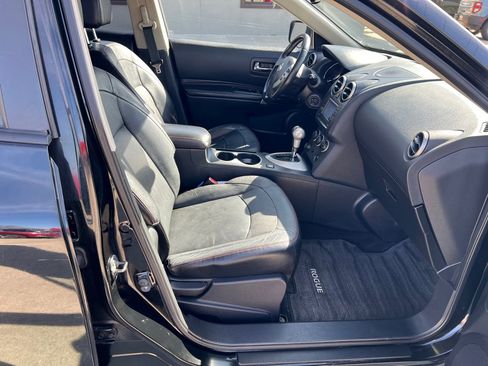 Used 2011 Nissan Rogue SV w/ SL Pkg image 11