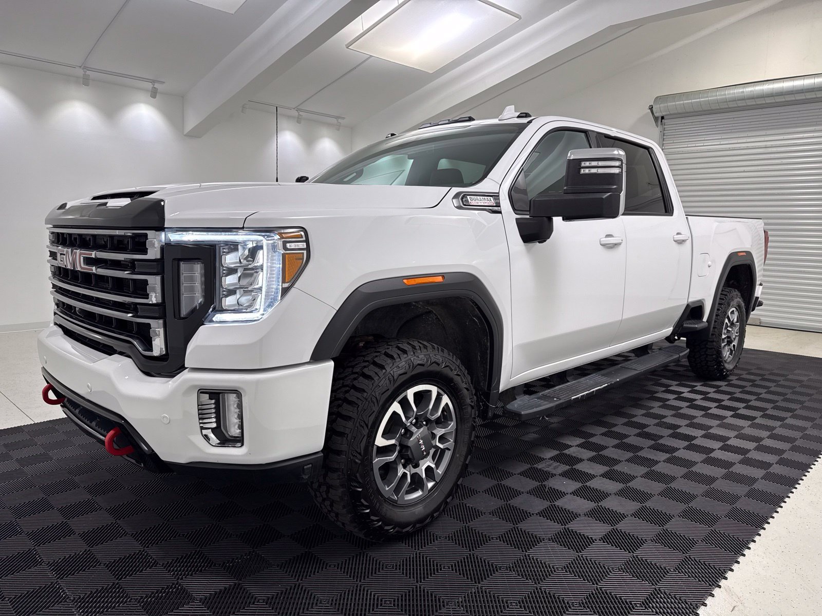 Used 2023 GMC Sierra 2500 AT4 w/ AT4 Preferred Package AWD/4WD image 3