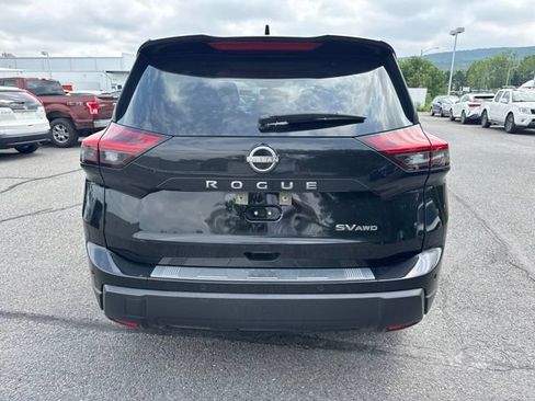 Certified 2024 Nissan Rogue SV w/ SV Premium Package AWD/4WD image 6