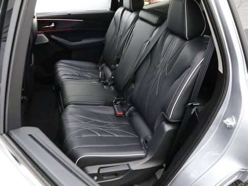 Certified 2026 Acura MDX SH-AWD w/ Advance Package image 10