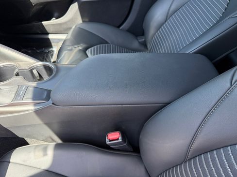 Used 2024 Toyota Camry SE w/ Audio Upgrade Package FWD image 14