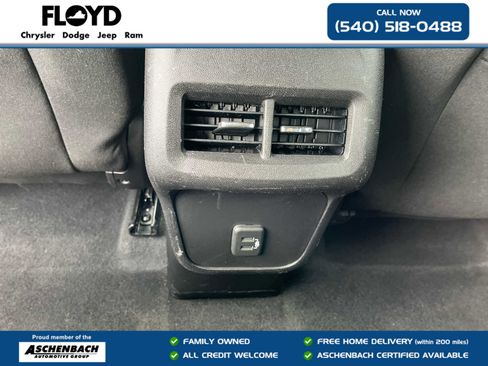 Used 2019 Chevrolet Equinox LT FWD image 24