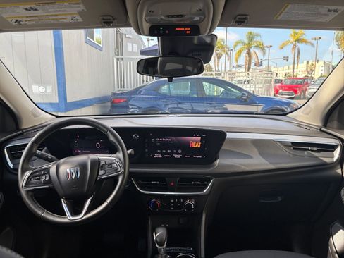 Used 2025 Buick Encore GX Preferred FWD image 32