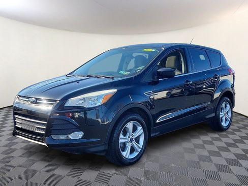 Used 2015 Ford Escape SE image 3