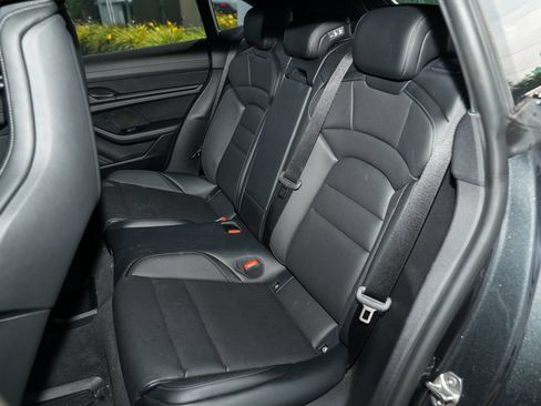 Certified 2025 Porsche Taycan 4S AWD/4WD image 28