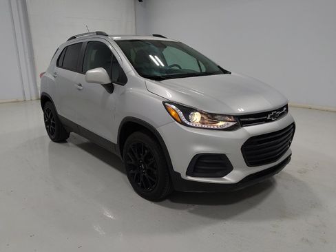 Used 2022 Chevrolet Trax LT w/ Sport Edition AWD/4WD image 13