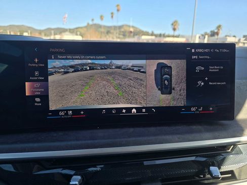 Used 2025 BMW X7 xDrive40i w/ Premium Package image 31