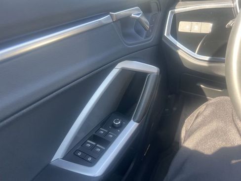 Used 2025 Audi Q3 2.0T Premium Plus w/ Premium Plus Package image 14