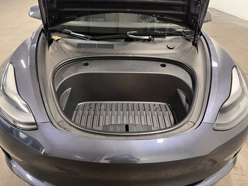 Used 2023 Tesla Model 3 Performance image 9