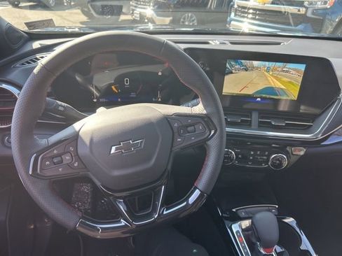 New 2026 Chevrolet Trax RS w/ Sunroof Package image 30