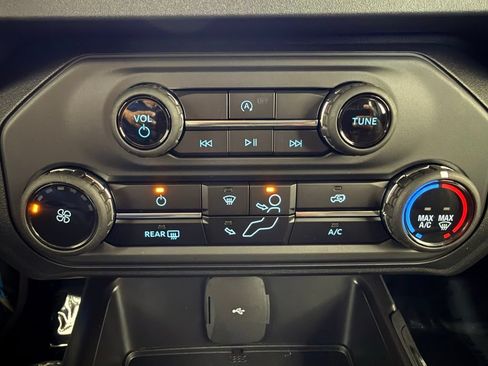 New 2026 Ford Bronco 2-Door AWD/4WD image 29