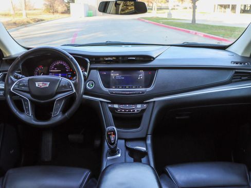 Used 2019 Cadillac XT5 Luxury image 26