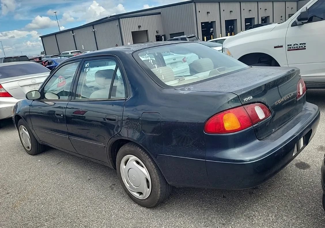 Used 1999 Toyota Corolla CE FWD image 4