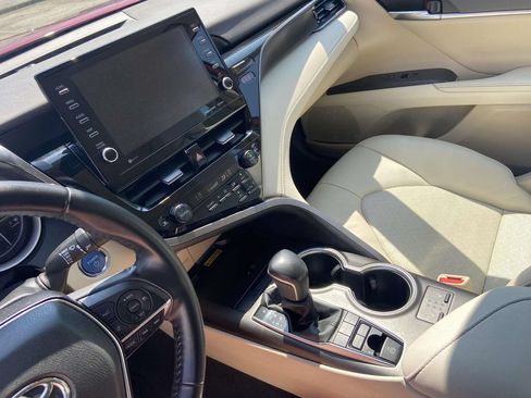 Used 2022 Toyota Camry XLE FWD image 23