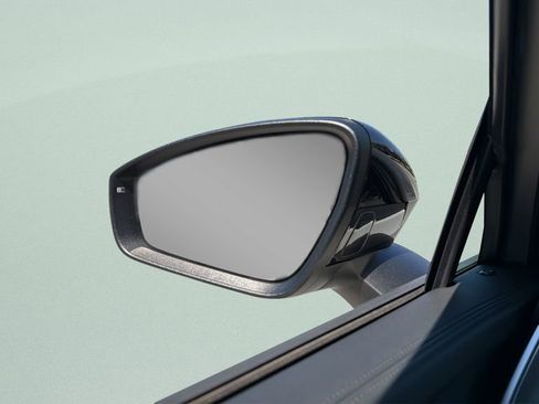 New 2026 Volkswagen Tiguan SE R-Line FWD image 31