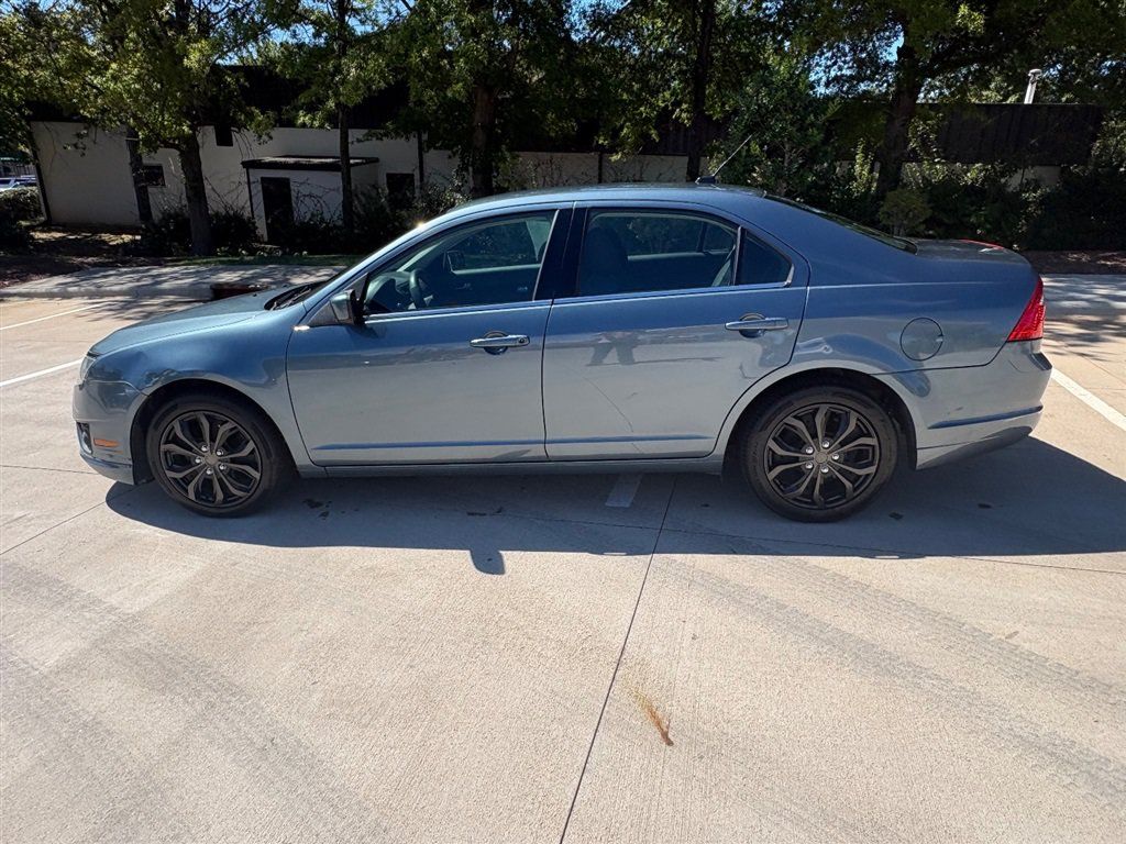 Used 2011 Ford Fusion SE w/ 201A Rapid Spec Order Code FWD image 2