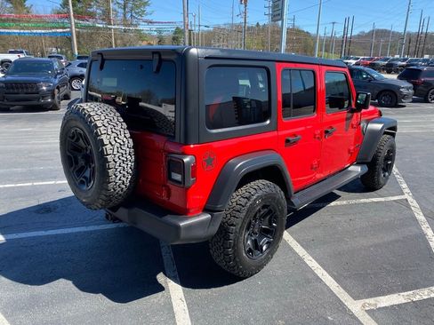 Used 2020 Jeep Wrangler Unlimited Sport AWD/4WD image 3