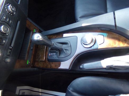 Used 2006 BMW 525xi Sedan image 54