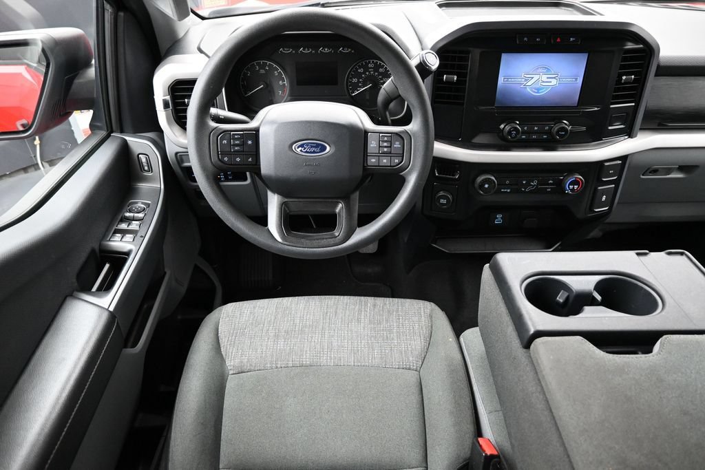 Used 2023 Ford F150 Lariat RWD image 3