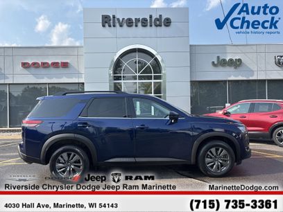 Used 2024 Nissan Pathfinder SV