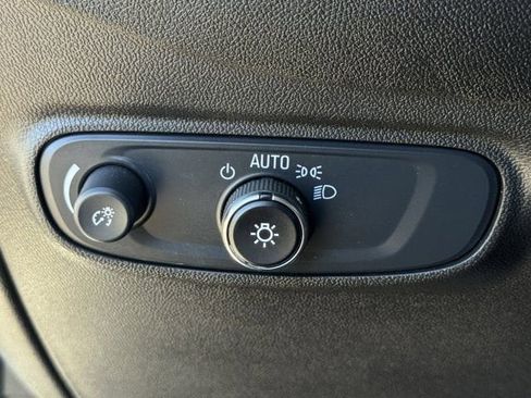 Used 2024 Chevrolet Equinox LT image 25