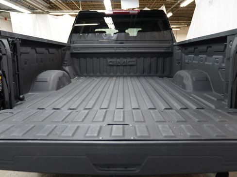 Used 2024 GMC Sierra 2500 SLE image 7