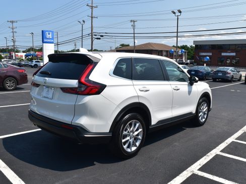 Certified 2026 Honda CR-V EX image 3