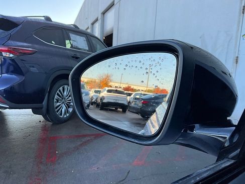 Used 2025 Nissan Altima 2.5 SR image 19