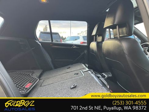 Used 2010 Volkswagen GTI 4-Door image 21