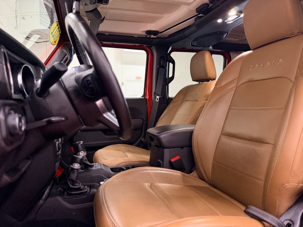 Used 2021 Jeep Wrangler Unlimited Sahara w/ Uconnect 4C Nav & Sound Group AWD/4WD image 13