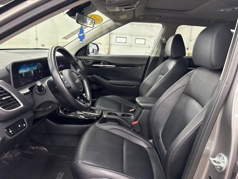 Used 2024 Kia Seltos EX AWD/4WD image 9