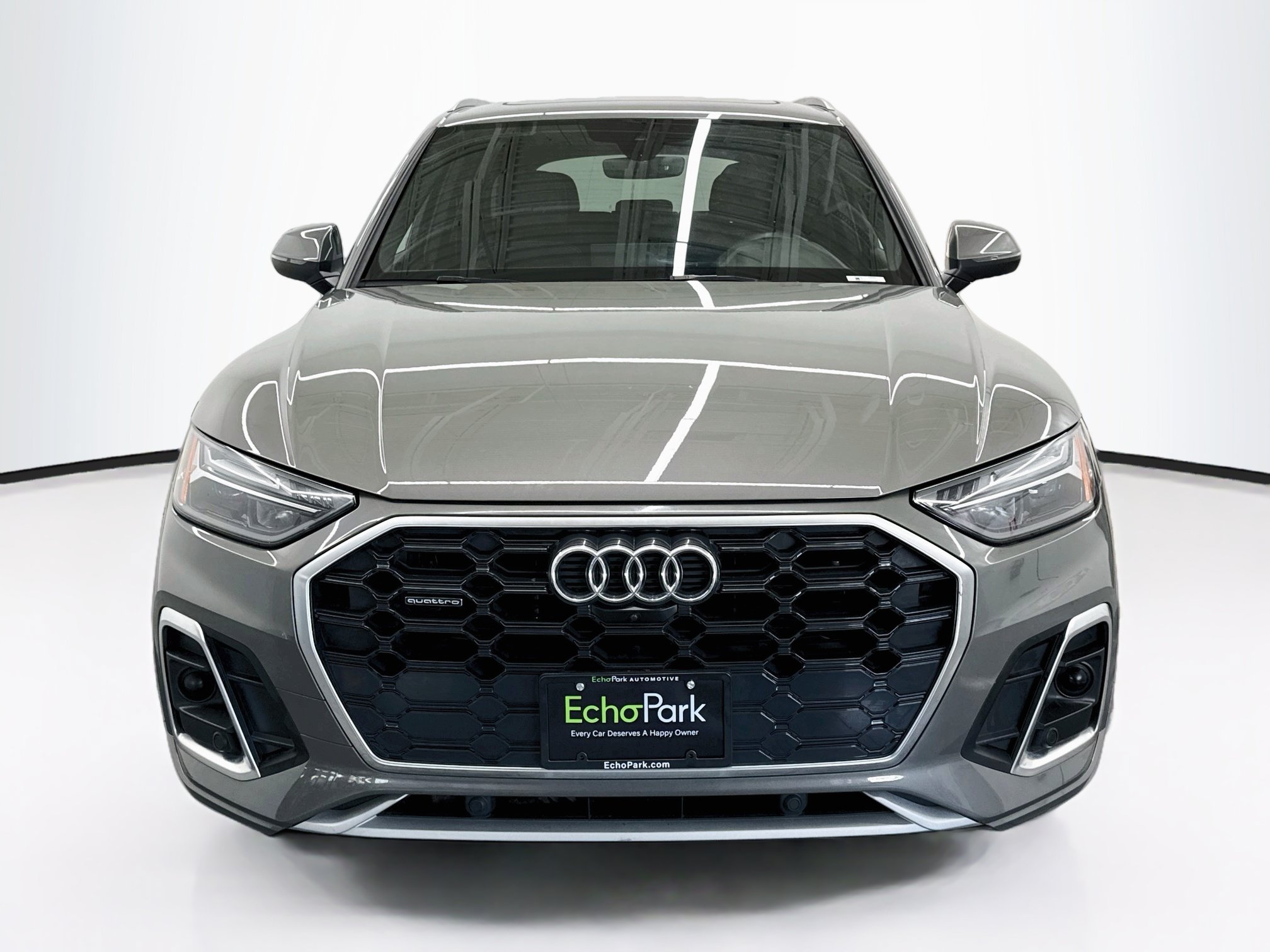Used 2023 Audi Q5 2.0T Premium Plus w/ Premium Plus Package AWD/4WD image 2
