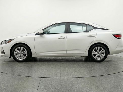 Used 2025 Nissan Sentra S image 5