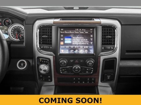 Used 2015 RAM 1500 Laramie AWD/4WD image 5