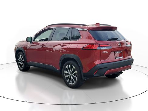 Certified 2024 Toyota Corolla Cross XLE w/ Convenience Package FWD image 5