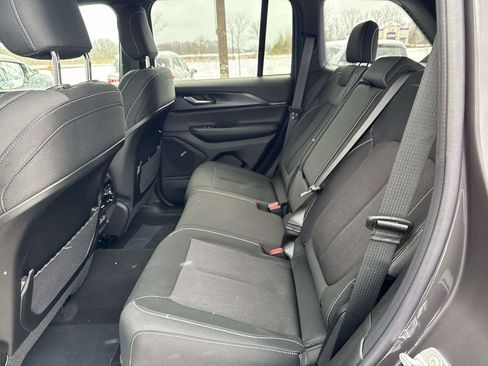 New 2025 Jeep Grand Cherokee Laredo w/ Luxury Tech Group I image 10