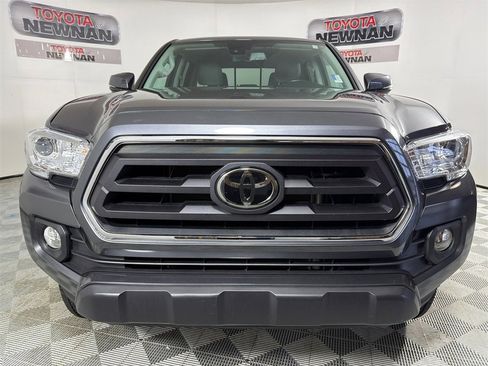 Used 2022 Toyota Tacoma SR5 image 8
