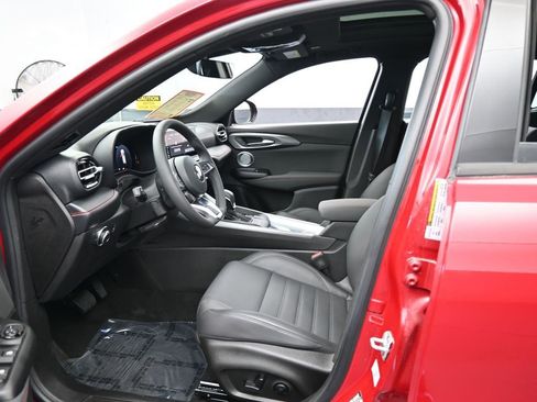 Used 2024 Dodge Hornet GT image 12