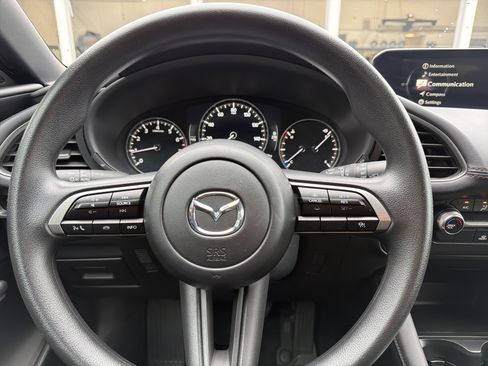 Used 2025 MAZDA MAZDA3 s FWD image 18
