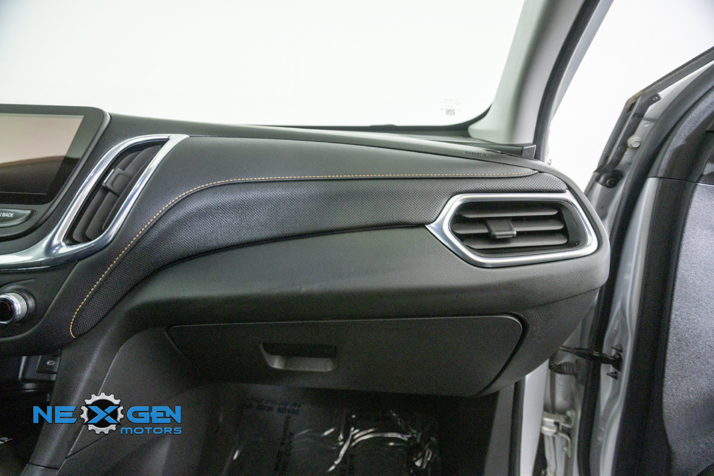 Used 2021 Chevrolet Equinox Premier AWD/4WD image 41
