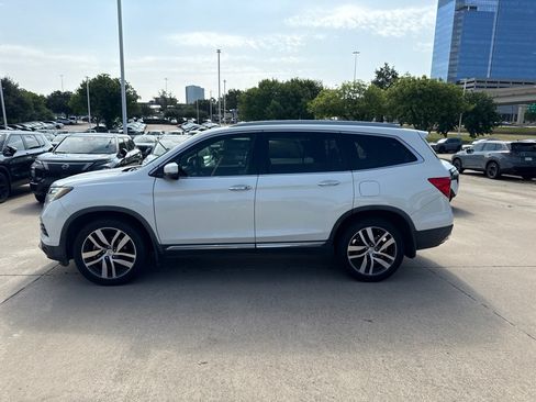 Used 2017 Honda Pilot Elite image 2