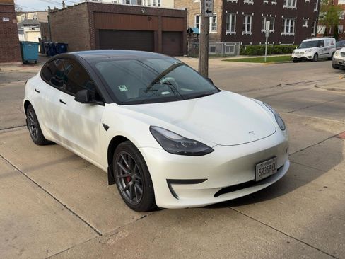 Used 2022 Tesla Model 3 Long Range AWD/4WD image 2