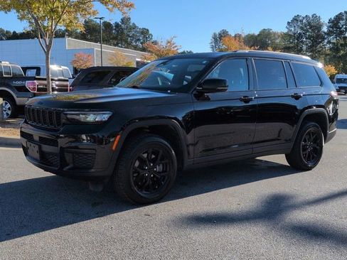 Used 2024 Jeep Grand Cherokee L Laredo image 8