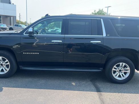 Used 2018 Chevrolet Suburban LT AWD/4WD image 12