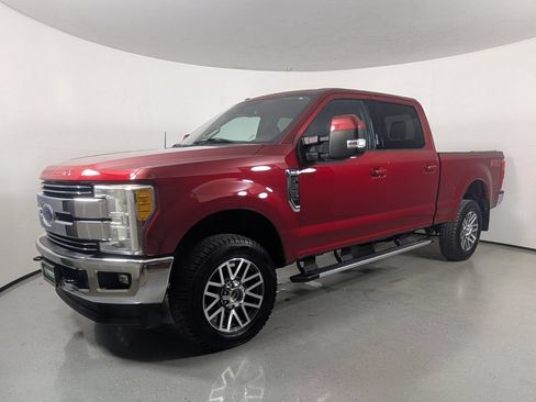 Used 2017 Ford F250 Lariat w/ Lariat Ultimate Package AWD/4WD image 3