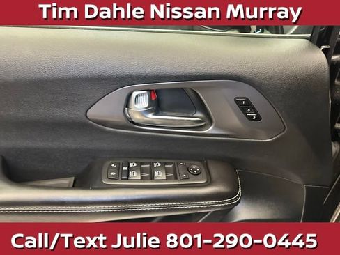 Used 2026 Chrysler Pacifica Select FWD image 22
