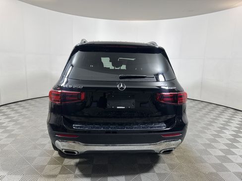 New 2026 Mercedes-Benz GLB 250 4MATIC image 6