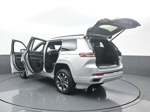 Used 2024 Jeep Grand Cherokee L Overland w/ Advanced Protech Group III image 87