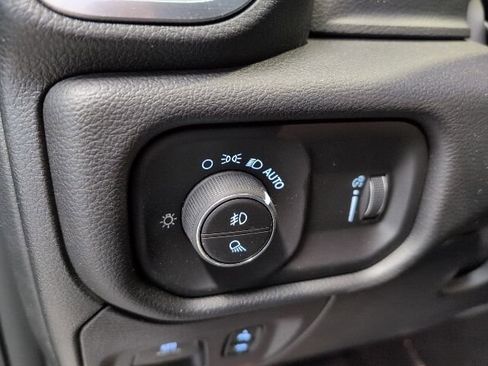New 2026 RAM 1500 4x4 Crew Cab image 14